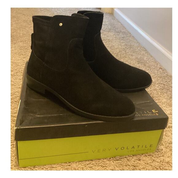 Very Volatile Shoes - Very Volatile Jericho Boots Womens Leather Ankle Booties Size 8 Black NEW NIB